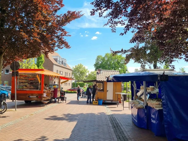 monatsmarkt-raesfeld.jpg