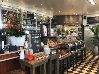 Bar Celona Leer Das Bild zeigt eine Innenaufnahme von der Bar Celona Leer