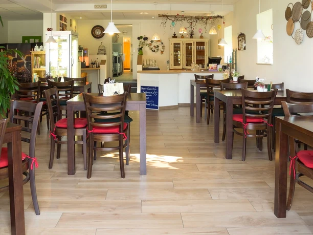 Der Innenbereich des Hofcafés Der Innenbereich des Hofcafés