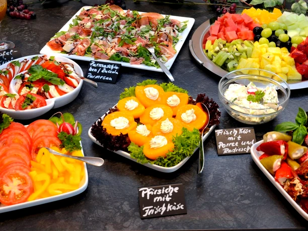 Eichenhof-Café in Hellwege - Vielfältiges Frühstücksangebot Eichenhof-Café in Hellwege - Varied breakfast offer