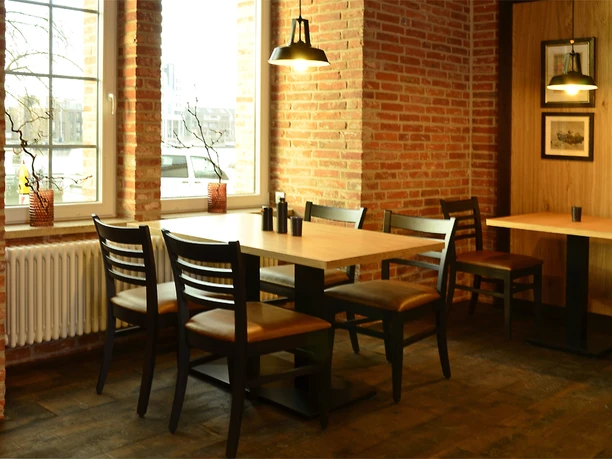 Restaurant Pier 23 Das Bild zeigt eine Innenaufnahme des Restaurants Pier 23.