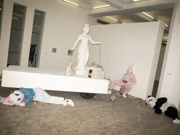 Aleen Solari, „Mische (Mixed Media)“, Installationsansicht Stadtgalerie Kiel, 2024/25. Foto: Tim Bruening.JPG
