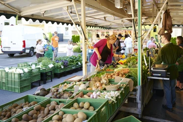 Wochenmarkt 65.jpg