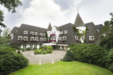 Herzlich willkommen im Landhaus Wachtelhof Herzlich willkommen im Landhaus Wachtelhof