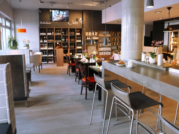 Cafesito Innenansicht mit Theke Cafesito Innenansicht mit Theke