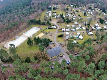 Silvana's Ummel-Café, Freibad und Campingplatz aus der Vogelperspektive Silvana's Ummel-Café, Freibad und Campingplatz aus der Vogelperspektive