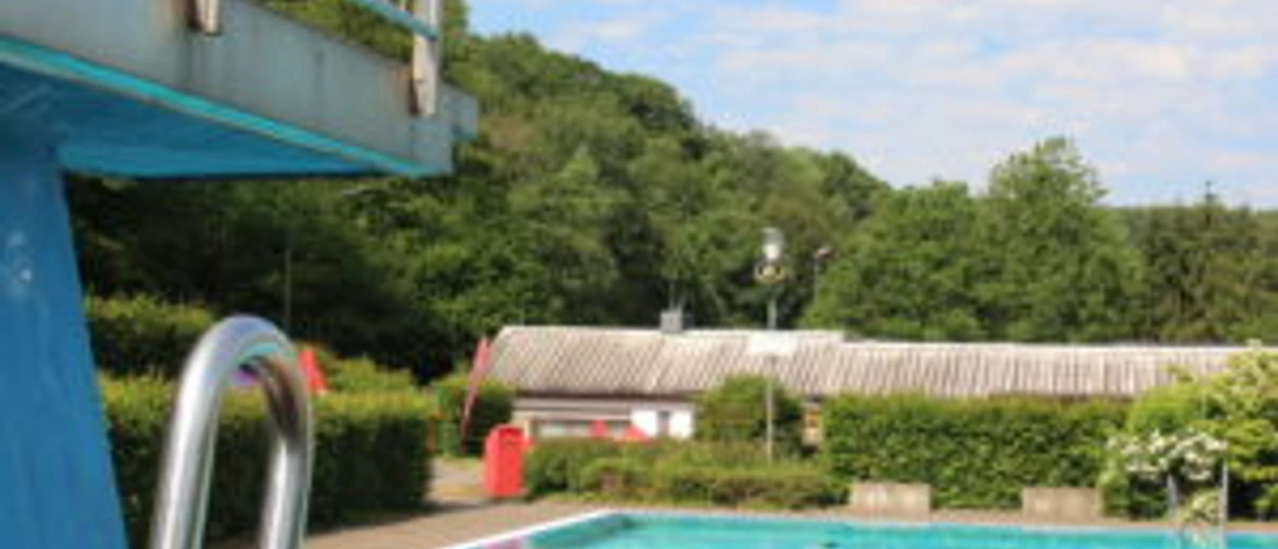 Freibad Rosbach.jpg