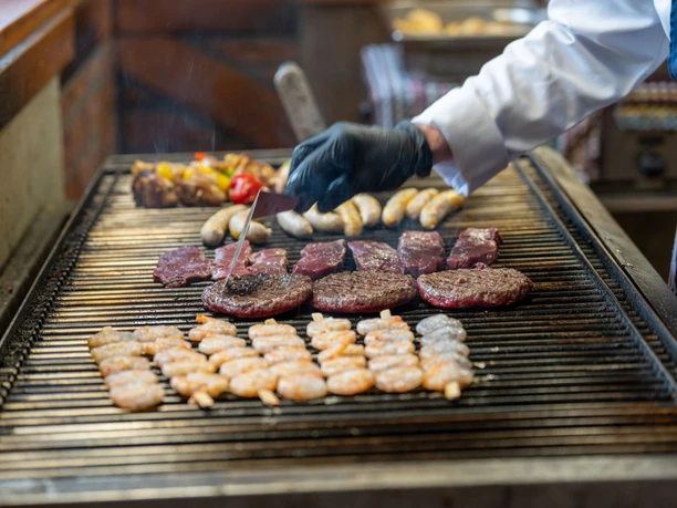 BBQ-Spezialitäten im Gutshof Itterbach BBQ-Spezialitäten im Gutshof Itterbach