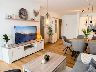 Dümmerdream_Lembruch_Wohnzimmer_FWSeeschloesschen.jpg