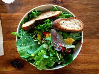 kulinarik-essen-teller-salat_pixabay_3