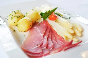 spargel_gasthaus_jaegerberg_cc_daniela_patricia