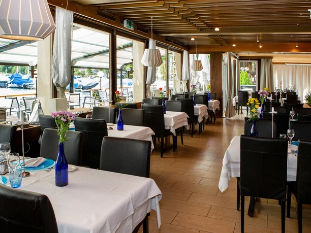 strandhotel-seeblick-saal-therasse