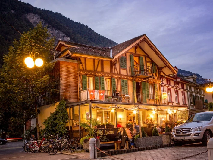 huesi-interlaken-aussenansicht