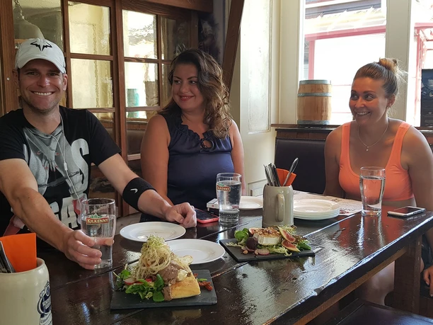 huesi-interlaken-gaeste