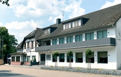 Außenansicht von Prüser's Gasthof in Hellwege Außenansicht von Prüser's Gasthof in Hellwege