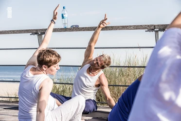 Morning Yoga auf Juist.jpg Morning Yoga auf Juist
