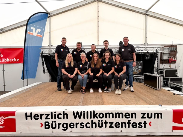 Schützenfest Neuenknick 1.jpg