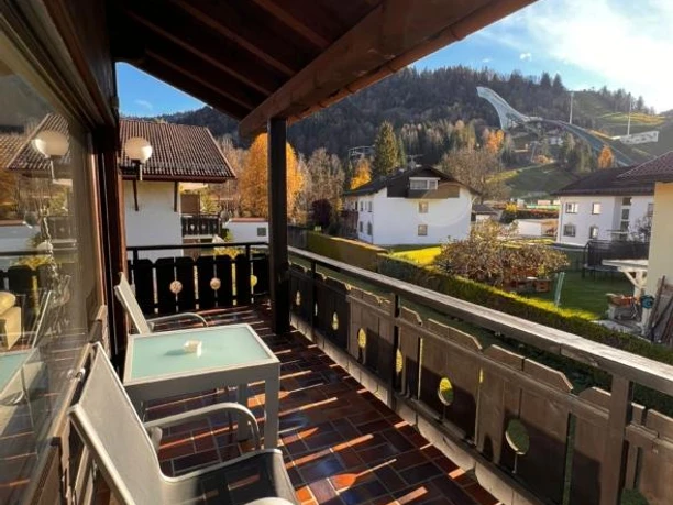 Balkon Höhenflug