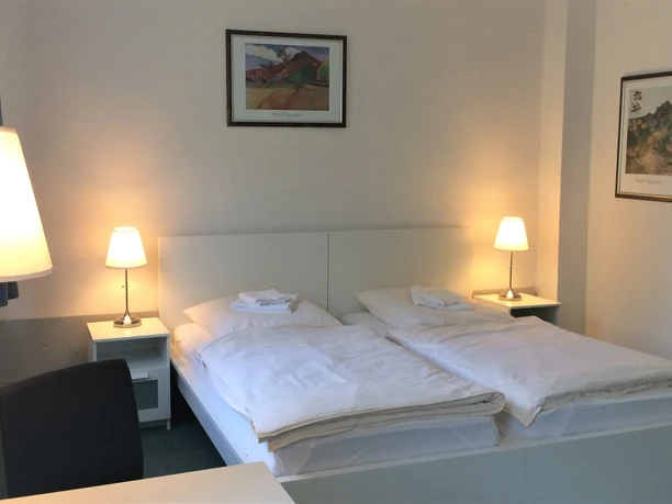 Doppelzimmer im Hotel Waldhof Double room at the Hotel Waldhof