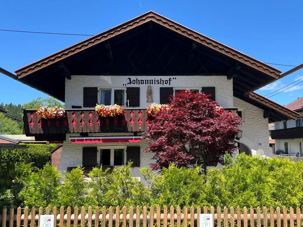 Haus Front - Ansicht