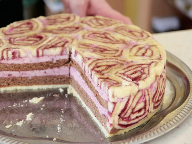 Cakes are also available for family celebrations and according to your own wishes