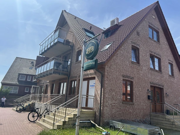 Fischkehuus Juist - Fischhandel und Fischimbiss (2).jpeg Fischkehuus Juist - Fischhandel und Fischimbiss (2).jpeg