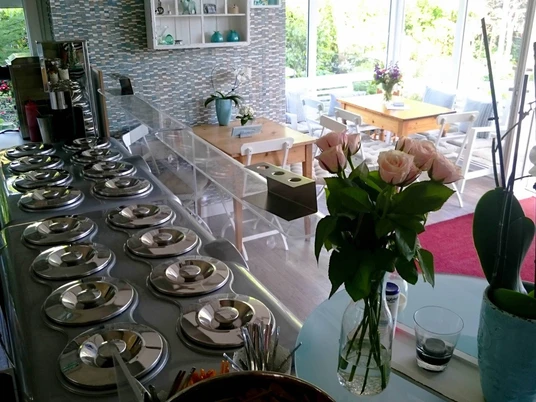 Wolfenbütteler Eismanufaktur: Innenraum Wolfenbütteler Eismanufaktur: Innenraum