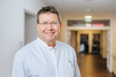 1_Dr. med. Florian Dietl.jpg