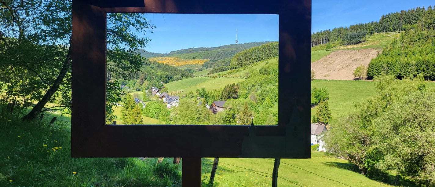 Bilderrahmen-Rehsiepen.jpg Landschaftsbilderrahmen Rehsiepen