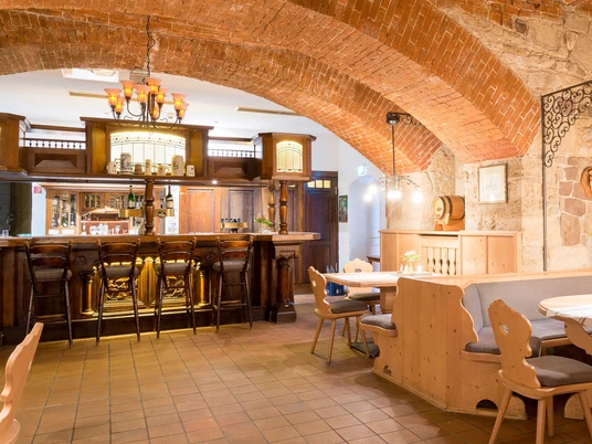 Parkhotel Altes Kaffeehaus: Weingrotte Parkhotel Altes Kaffeehaus: Weingrotte