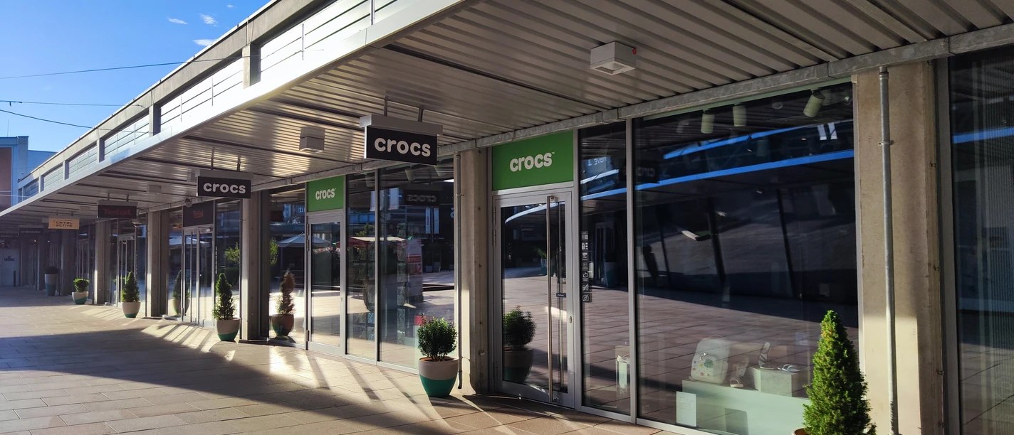 CROCS Outlet Shop.jpg