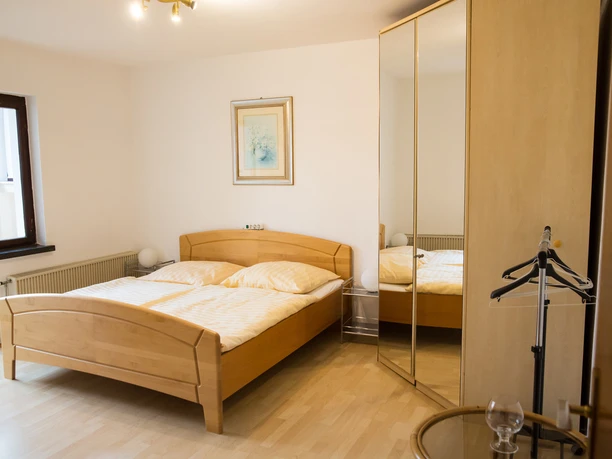 Ferienwohnung “An der Burg”, Schlafzimmer