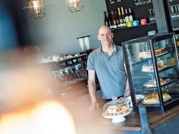 Kaffeeroesterei-Gastgeber