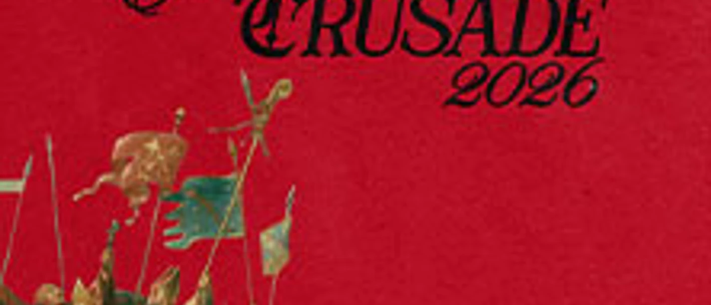 Rotes Tourplakat: Half Me European Crusade 2026 über historischer Szene mit Fahnen