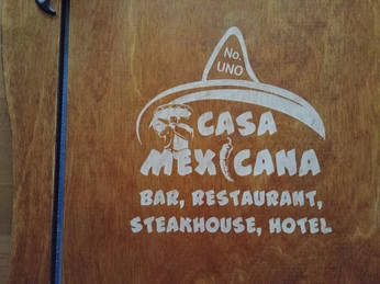 Speisekarte Casa Mexicana Speisekarte des Casa Mexicana mit Aufschrift: Bar, Restaurant, Steakhouse, Hotel.