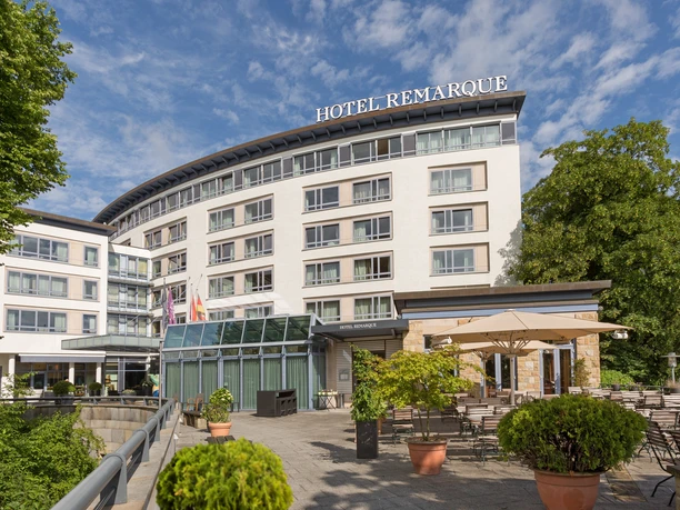 Blick auf das Hotel Remarque