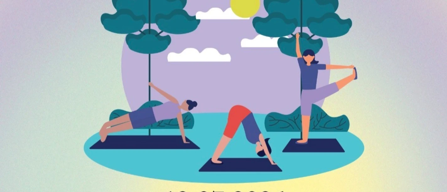 Yoga Schlosspark.jpg