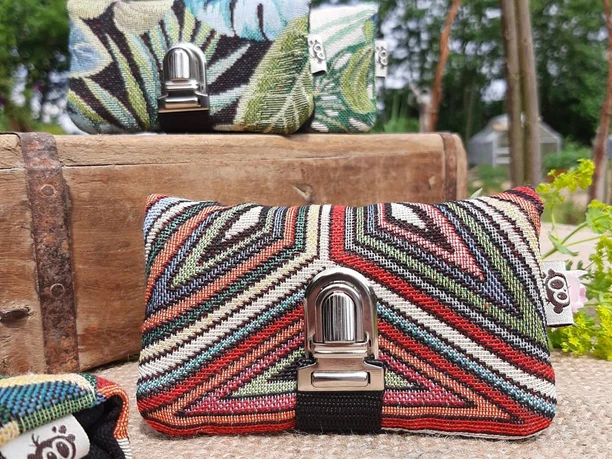 Munkileev_Tasche (2).jpg