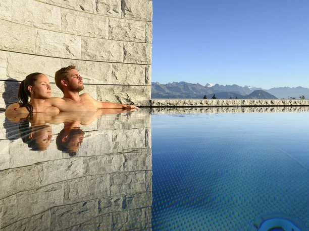 Aussenbecken im Mineralbad und Spa Rigi Kaltbad