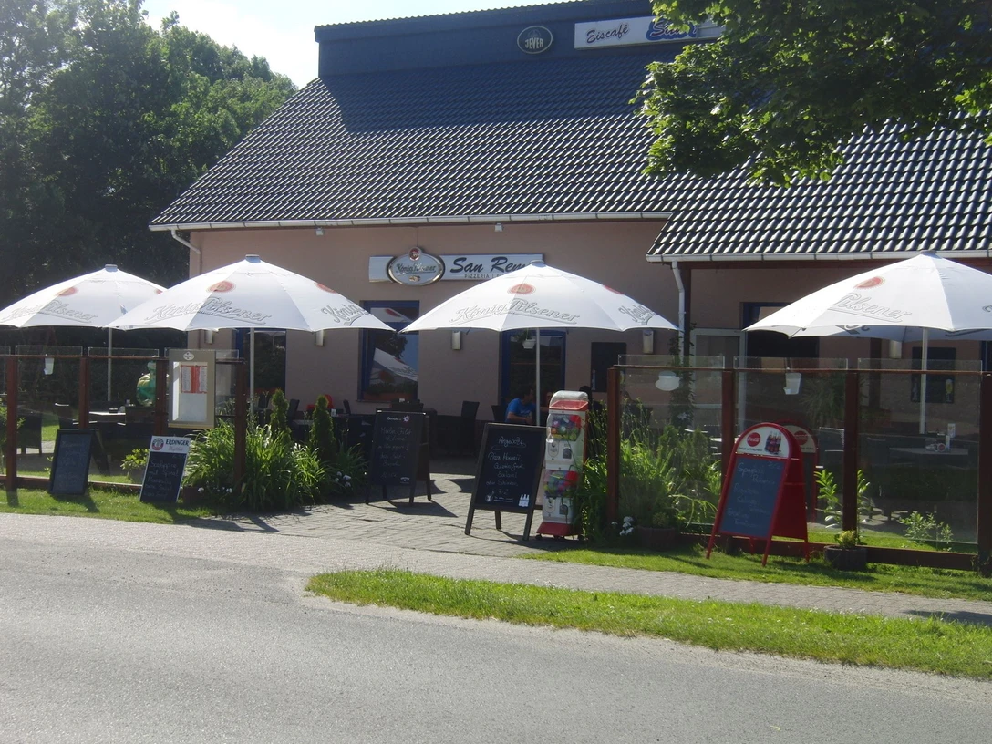 10353447_678054462268339_6061491046391784500_o