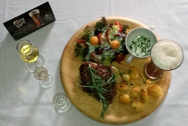Restaurant "zum Wacholderhain"