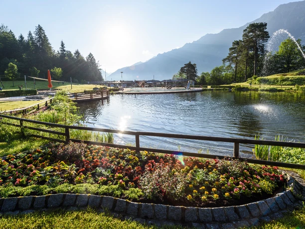 Alpenschwimmbad Oberau Natursee