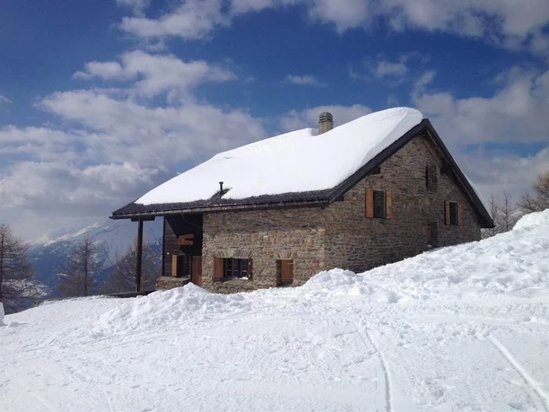 Saflischhütte im Winter