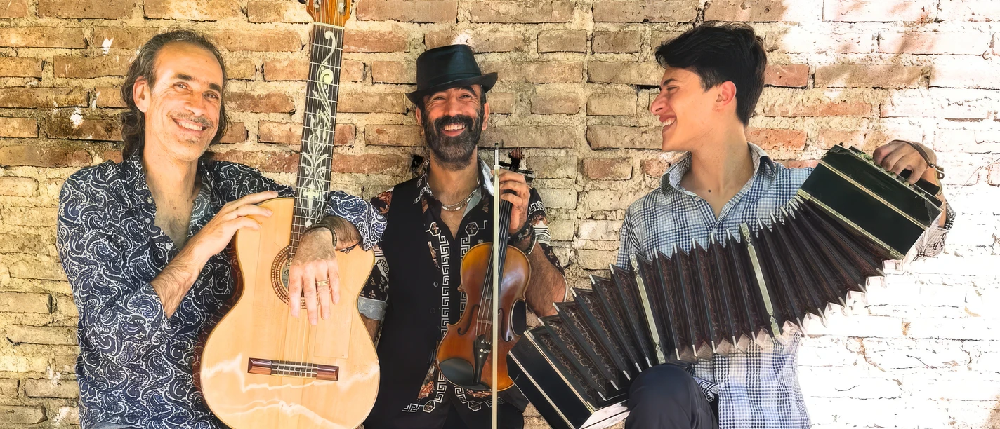 Tzigan-Trio-c-Alejandro-Montero .jpg Tzigan - Gypsy Tango Trio