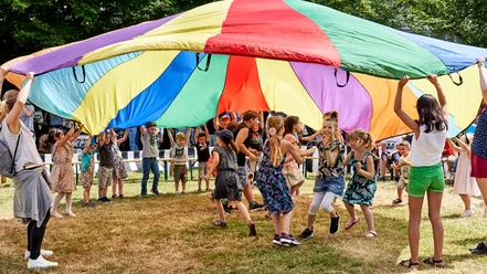 Stadtpark-Sommer - Wir spielen wie im Zirkus