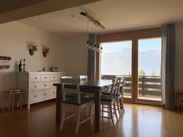 0005