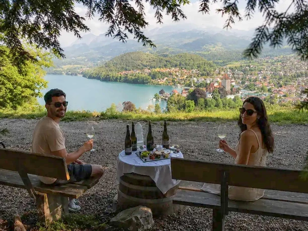 swiss-local-adventures-picknick-spiez-bucht.jpg