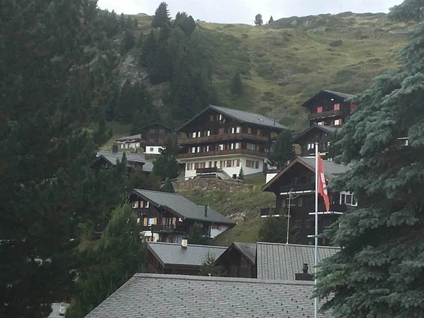 Aussenansicht_Sommer