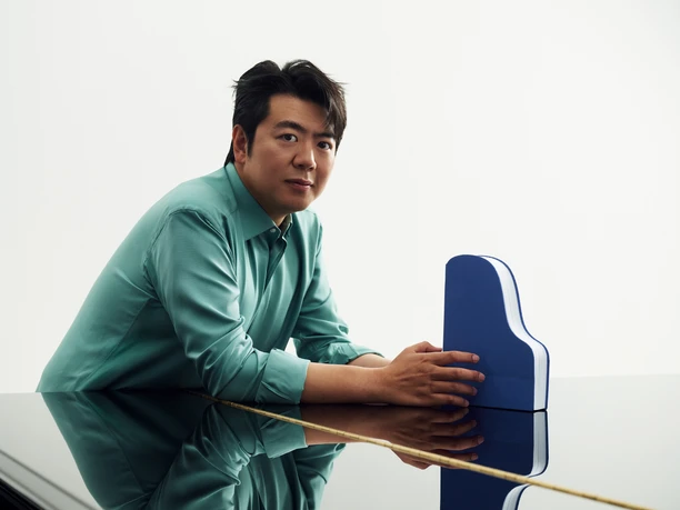 Lang Lang Portrait.jpg Weltklasse-Pianist Lang Lang am Klavier