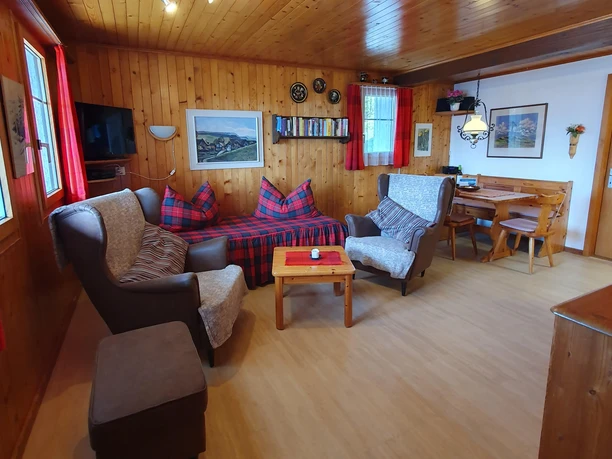 1 Wohnzimmer